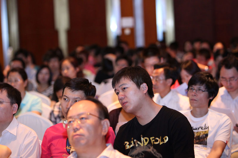 ���С���֤����ţ����ϵ��Ѳ���λ�Ͷ����