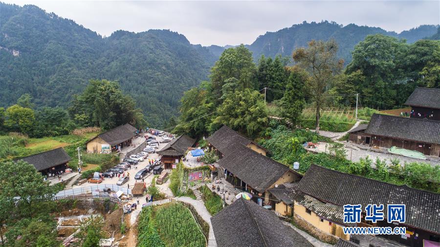 ���»�ȫýͷ����ͼ�Ļ�������7��ǰ��������ΰ���˵��й��Σ�����д�ڵ���ʮ�Ŵ��ٿ�֮��