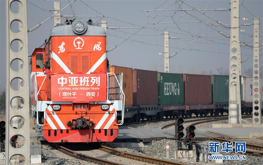 ���»�ȫýͷ����ͼ�Ļ�������10��ǰ��������ΰ���˵��й��Σ�����д�ڵ���ʮ�Ŵ��ٿ�֮��