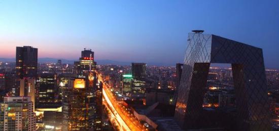 ��������2000���˼�װ��������ߣ��ҵ�Ǹ